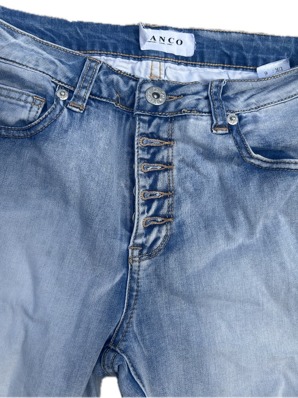 Women's Light Blue Skinny Jeans with Hem Accent
